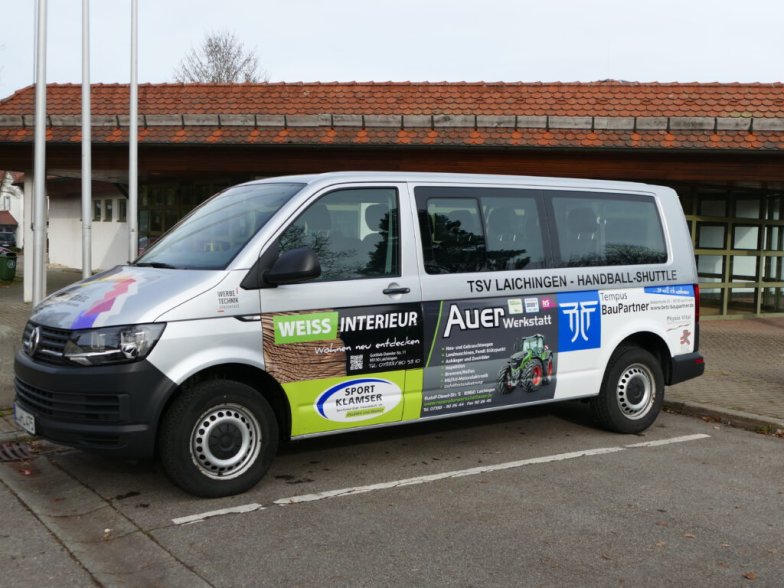 Handballbus von Seite